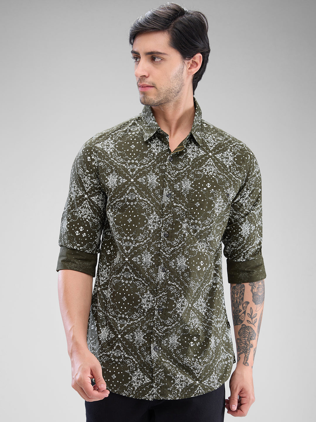 Spykar Military Green Cotton Full Sleeve Raised Collar Shirt For Men